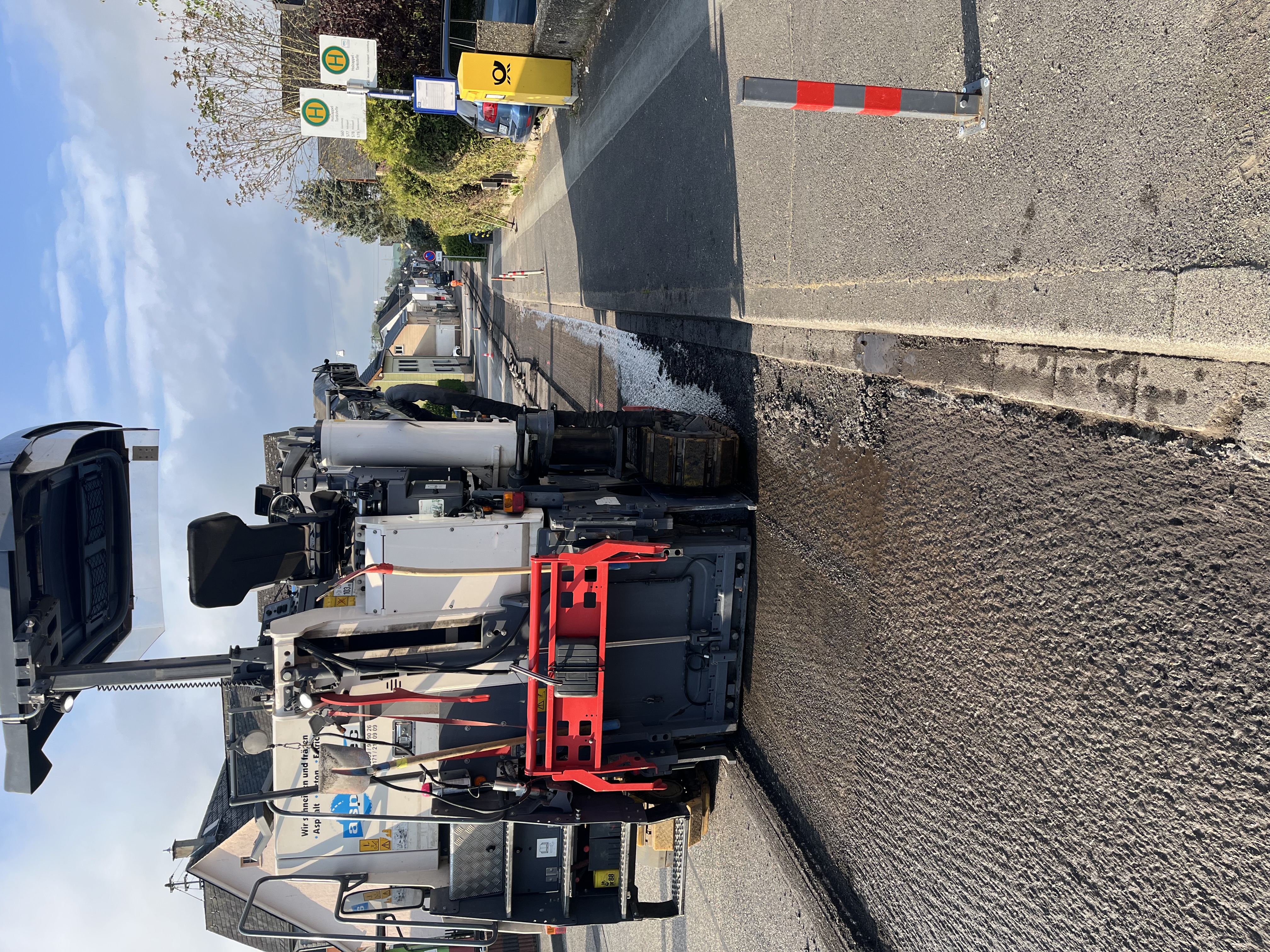 W120 CFI Kompaktfräse Rinnenarbeiten Asphatec