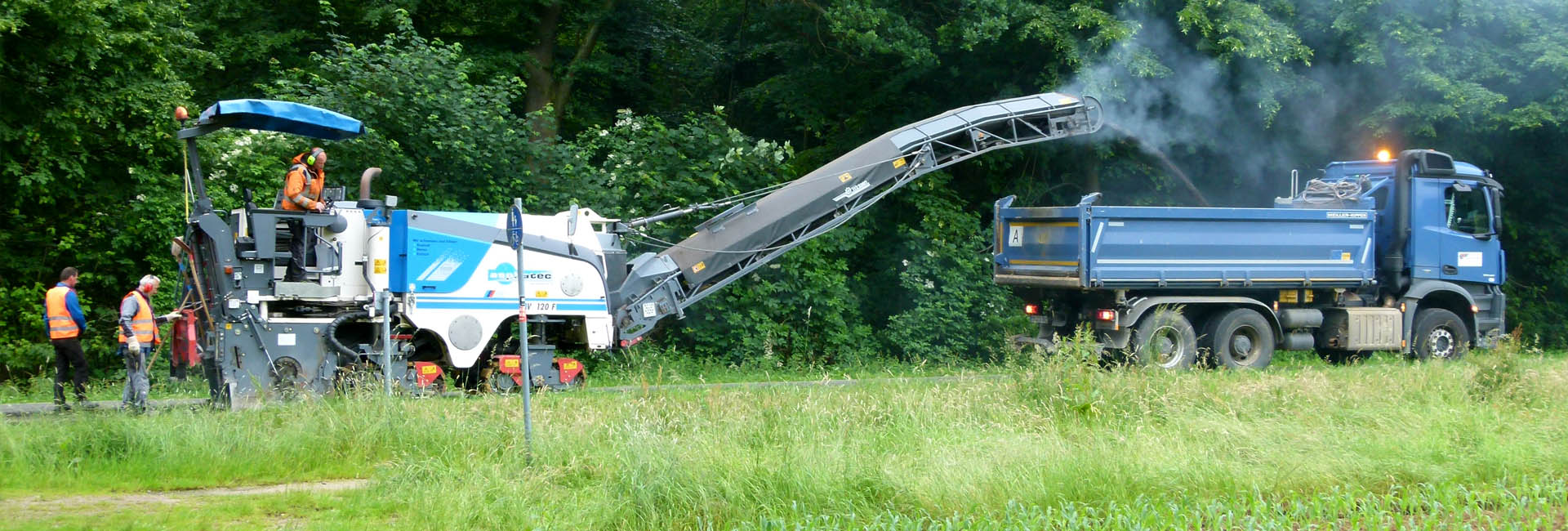 asphatec Weiterentwicklung moderne Frästechnik Maschinenpark Effizienz